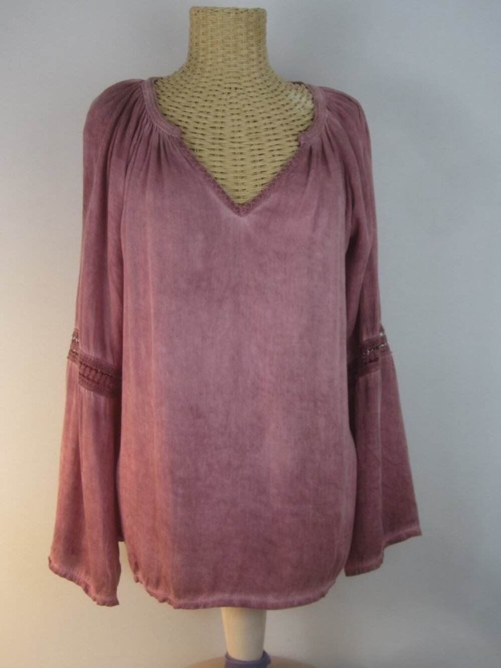 Charlie B Women M Kettle Mauve Purple LS Viscose Shirt Peasant Lace  Italy 43"